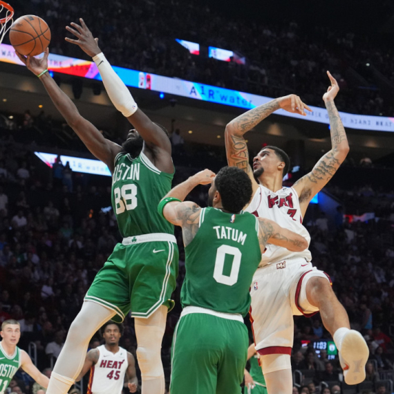 Luda prva četvrtina Bostona u Majmiju - Tejtum i Braun  bez milosti