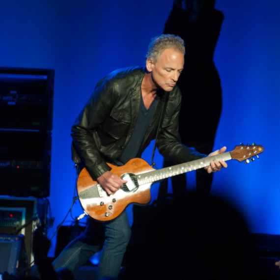 Stravičan napad na legendarnog gitaristu: "Poliven nepoznatom supstancom" FOTO