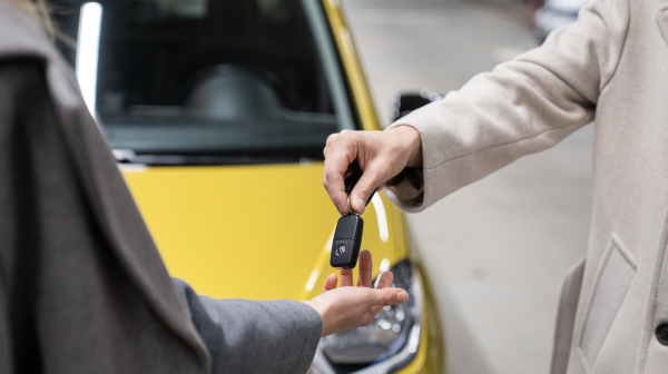 Dve boje automobila vozači u Srbiji izbegavaju – da li ste i vi među njima?