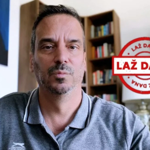 Laž dana; Piper poručio blokaderima: "Žao mi je što ste opozicija u Srbiji, a ne u zemlji mog neprijatelja"