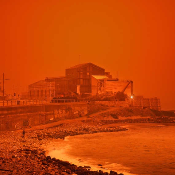 Narandžasta prašina guta Grčku: Saharska oluja uznemirila stanovnike VIDEO