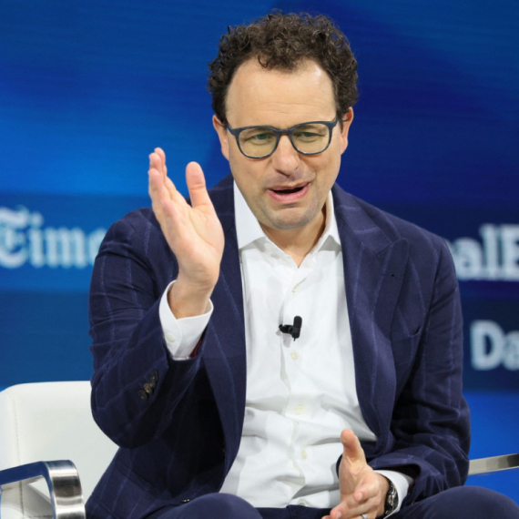 AI gigant krenuo u lov na hakere, pa "slučajno" obrisao hiljade tuđih radova