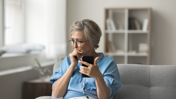 Ovo su rani znakovi demencije koje svi ignorišu, a nisu gubitak pamćenja