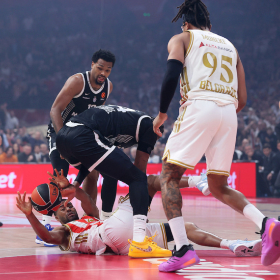 Braun za tri – Zvezda gubi, Obradović mora da reaguje