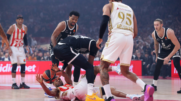 Braun za tri – Zvezda gubi, Obradović mora da reaguje