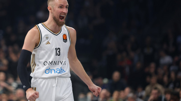 "Stotka" Dubaija za ostanak nade