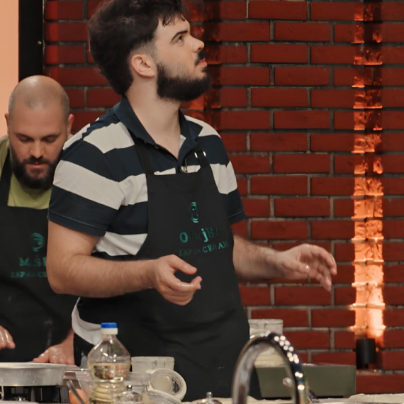 "Cimeru, ti hoćeš da ja ispadnem?" Sabotaža ili savet od srca? Šta dobacuju sa balkona?