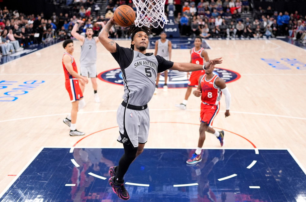 Sparsi briljiraju bez Vembanjame – Bogdan ponovo bez minuta VIDEO