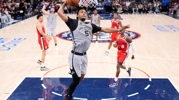 Sparsi briljiraju bez Vembanjame – Bogdan ponovo bez minuta VIDEO