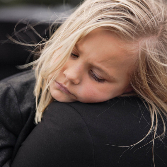 Ako prepoznajete ovih devet znakova, verovatno ste imali teško detinjstvo