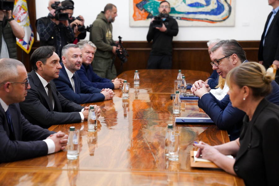 Konsultacije u Predsedništvu Srbije; Vučić sa predstavnicima stranaka