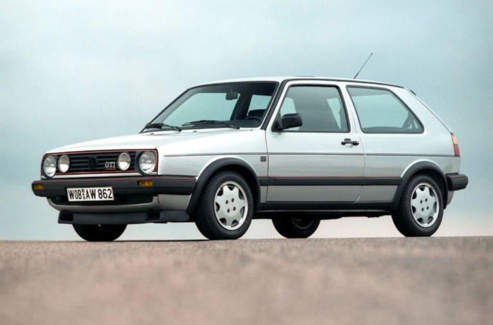 Imate li neki u garaži? Ovi modeli iz 1980-ih i 1990-ih postaju sve skuplji!