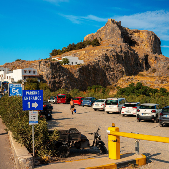 Grci imaju stoga pravila: Ako ih ne poštujete letovanje može papreno da vas košta