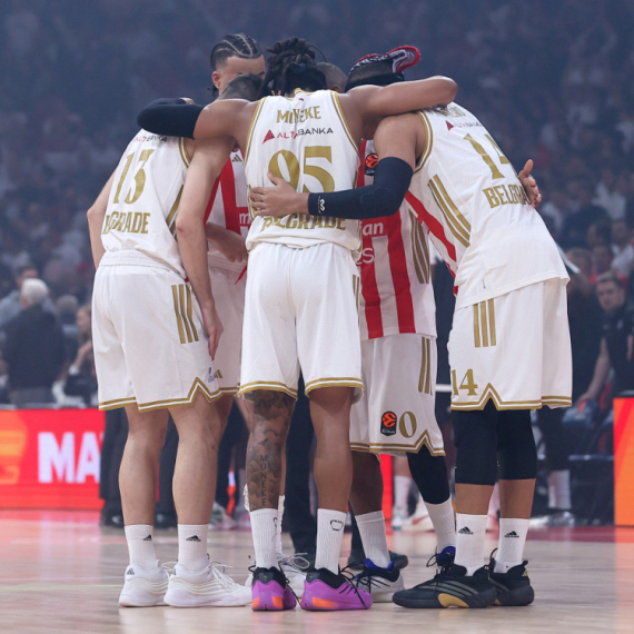 U Litvaniji se slavi poraz Zvezde: "Sladak poklon"