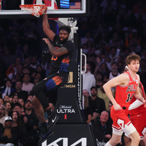 Bulsi na "-40", Boston razbio Bakse, Filadelfija se zahuktava pred plej-of