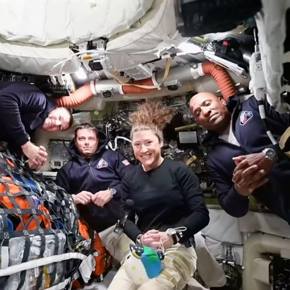Ćerka pilota misije Artemis II postala senzacija na mrežama: Tako se slavi uspeh oca VIDEO