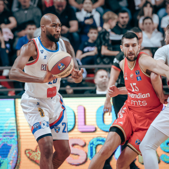 Zvezda ima sve u svojim rukama!