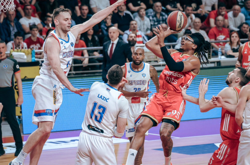 POLUVREME Zvezda sačuvala višak, Igokea zapretila!