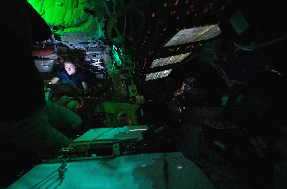 Artemis II gubi komunikaciju sa Zemljom: Astronauti idu najdalje ikada FOTO