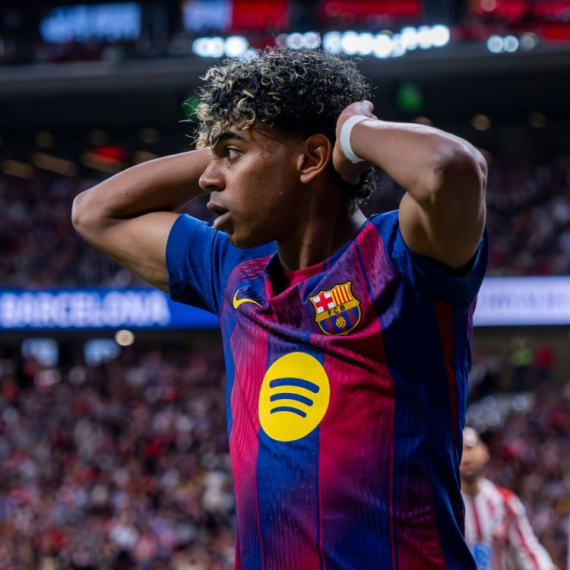 Šta bi sa Jamalom? Umesto slavlja – svađa sa Flikom VIDEO