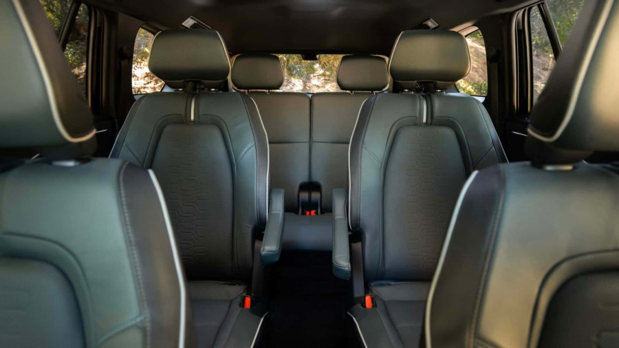 Subaru predstavio moćni električni SUV sa 7 sedišta, 426 KS i preko 480 km dometa FOTO