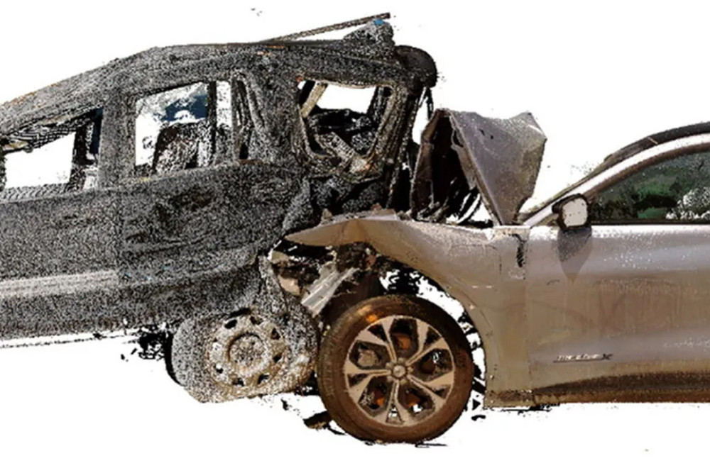 Previše verovali autopilotu: U dva smrtonosna sudara vozači nisu ni pipnuli kočnicu