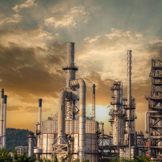 Oglasio se Kuvajt petroleum korporejšen: "Pretrpeli smo veliku štetu nakon napada Irana"