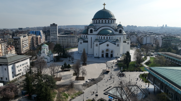 Novo lice Vračara: Intenzivni radovi na platou Hrama Svetog Save FOTO