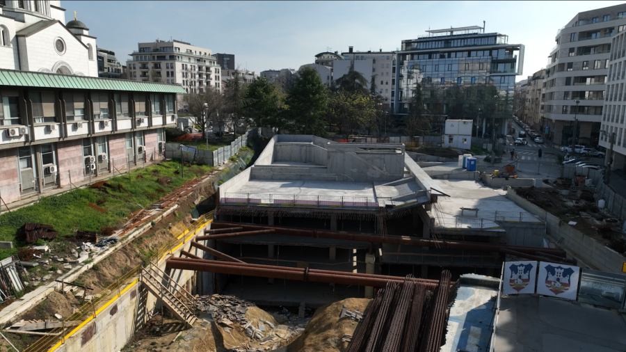 Novo lice Vračara: Intenzivni radovi na platou Hrama Svetog Save FOTO