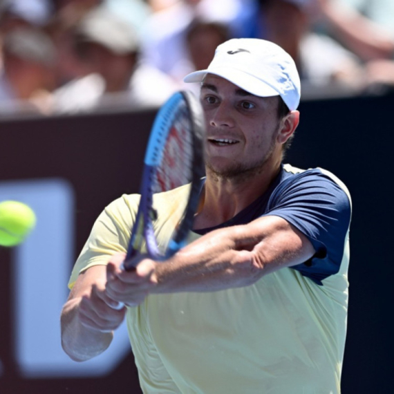 Kecmanović poklekao u finišu i okončao turnir u Monte Karlu