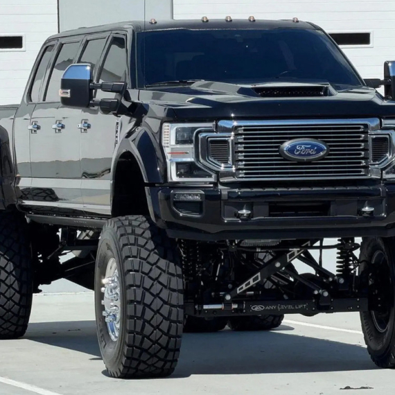 Ford F-450 sa 6 vrata i 11 sedišta: Za pun rezervoar vam treba 1.000 dolara! FOTO