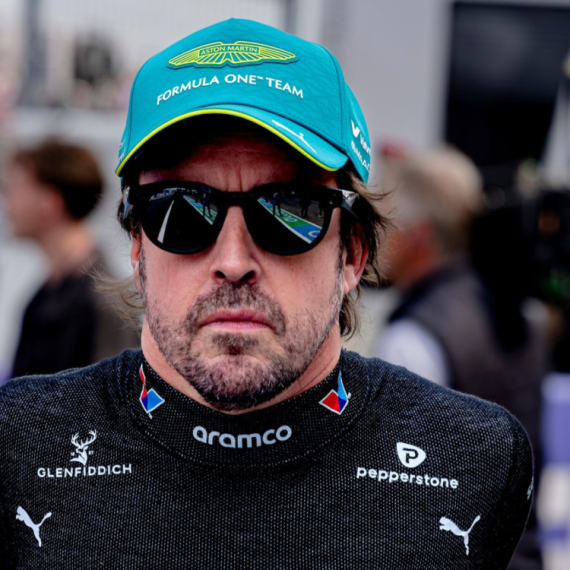 Kraj heroja za volanom