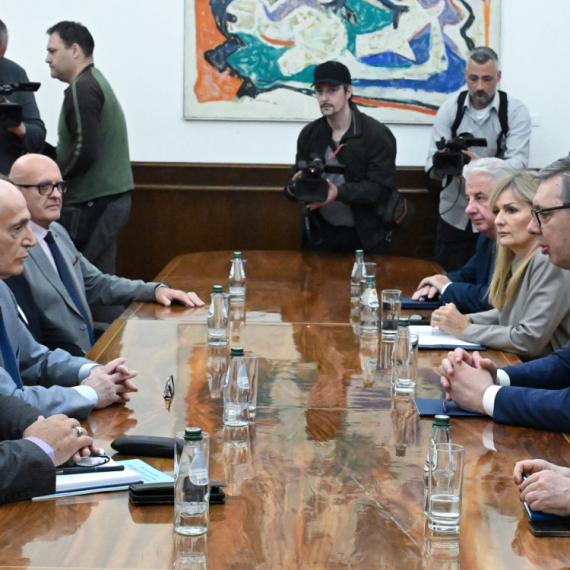 Počele konsultacije predsednika Vučića sa predstavnicima PUPS-a FOTO