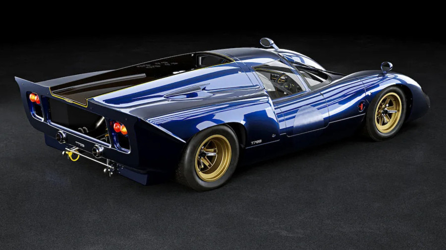 Lak ko perce: Ovaj retro V8 superautomobil ima samo 900 kg! FOTO/VIDEO