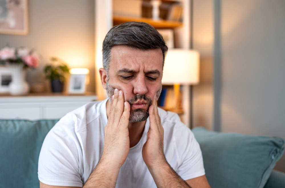 Raste broj obolelih među mladima: Evo kako da na vreme prepoznate opasan rak