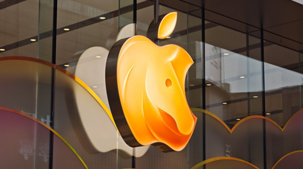 iPhone Fold više nije glasina: Apple počeo proizvodnju savitljivog telefona koji menja sve