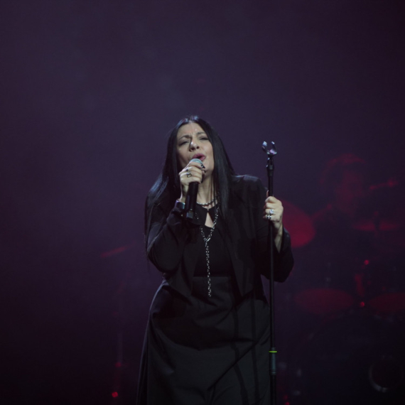 Uživanje u svakoj noti: Ekskluzivni akustični koncert Kaliopi "100% live"