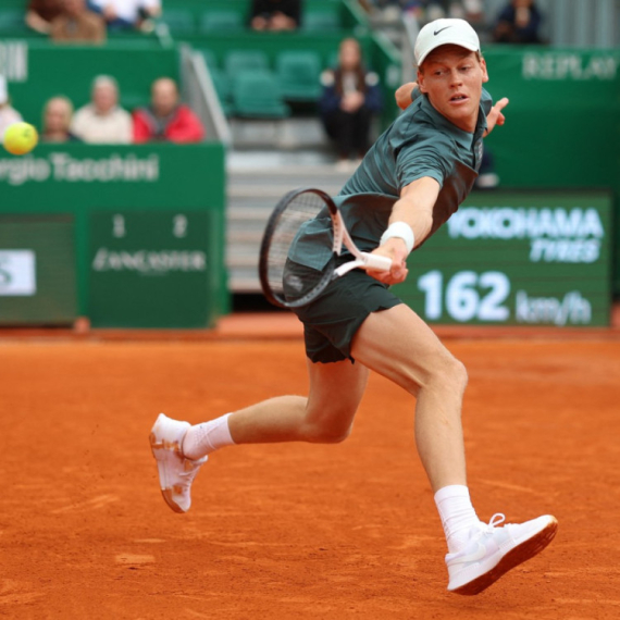 Siner silovito i ekspresno do osmine finala Monte Karla