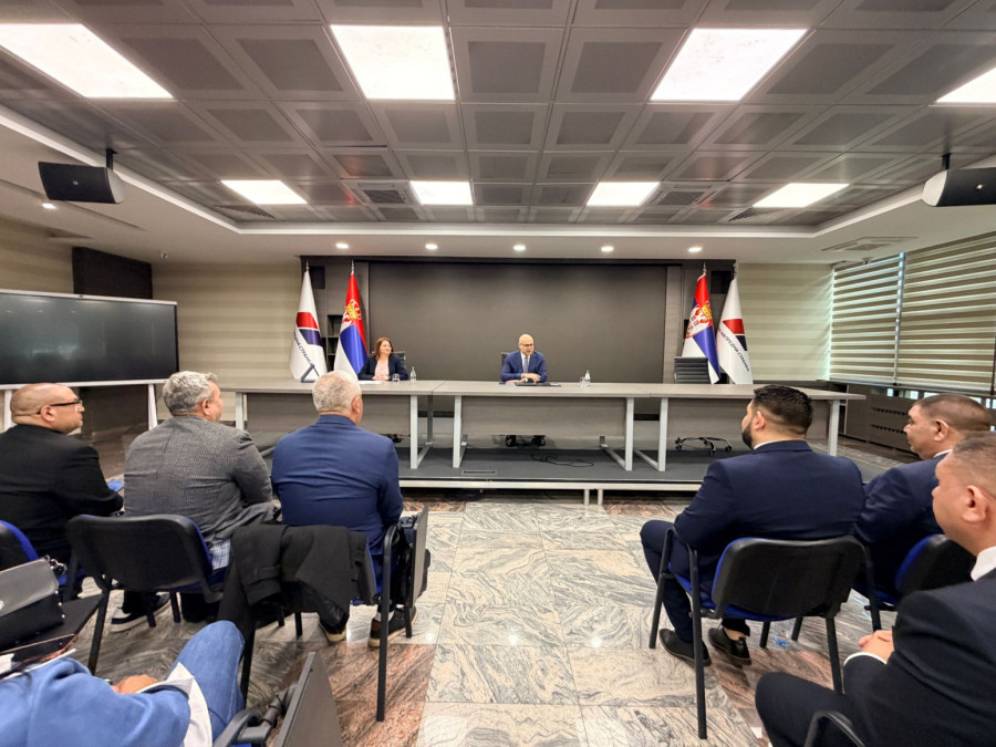 Vučević povodom Međunarodnog dana Roma: Ne postojimo mi i vi, borimo se rame uz rame za Srbiju FOTO