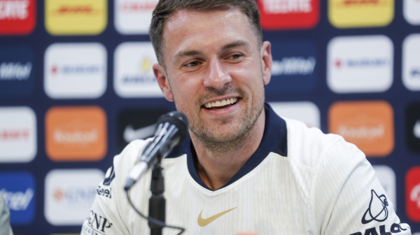 Aron Remzi zvanično u penziji