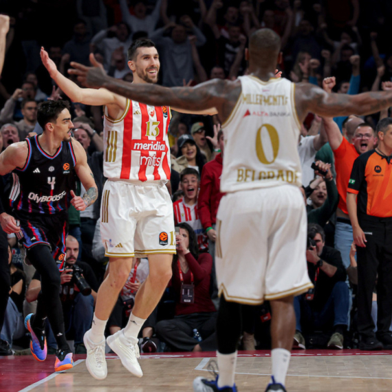 Zvezda razbija Pariz!