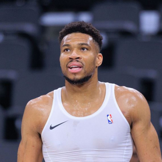 Šok iz NBA: Janis mogao kod Jovića, Baksi stopirali megatrejd