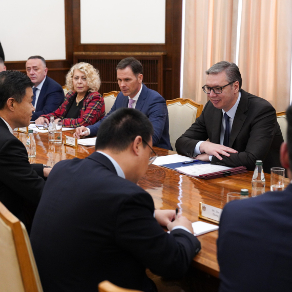 Vučić sa delegacijom kompanije Shandong Hi-Speed Group FOTO