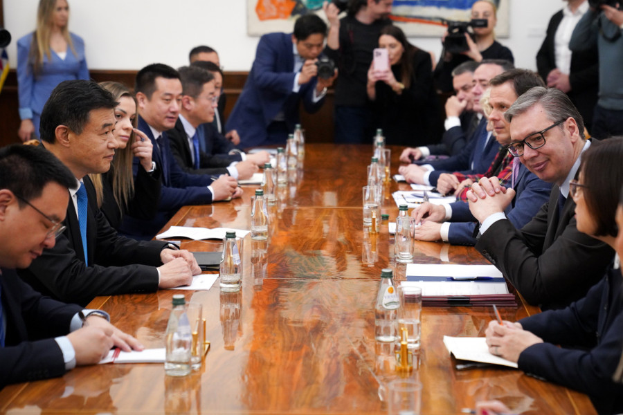 Vučić sa predstavnicima Šandonga o Dunavskom koridoru, Voždu Karađorđu i aerodromu u Nišu FOTO