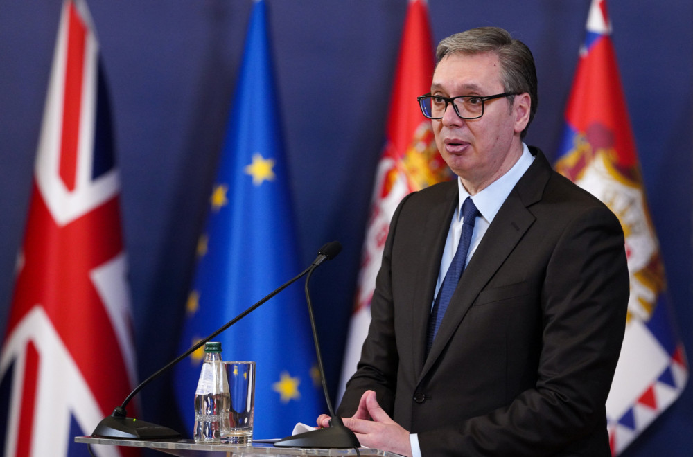 RFZO i AstraZeneca potpisali ugovor; Vučić: "Osigurali smo najbolje lekove za naše građane" VIDEO