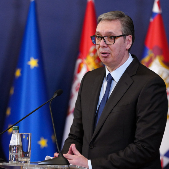 RFZO i AstraZeneca potpisali ugovor; Vučić: "Osigurali smo najbolje lekove za naše građane" VIDEO