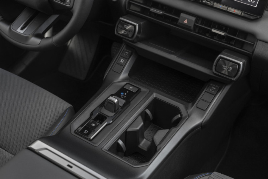 Nova Toyota RAV4 stigla u Evropu: Provereni SUV donosi mnoštvo inovacija FOTO