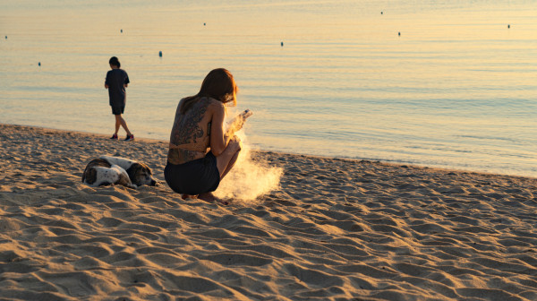 Šok na plaži: Turistkinja kažnjena zbog jedne stvari koju svi rade VIDEO