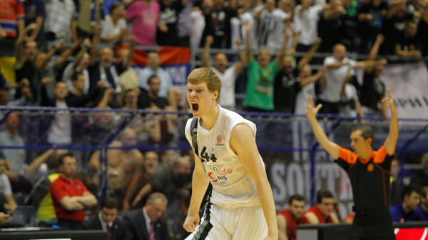 Bertans se na srpskom oprostio od Vujoševića VIDEO