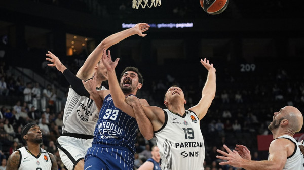 Partizan u naletu, ali Efes ne odustaje!